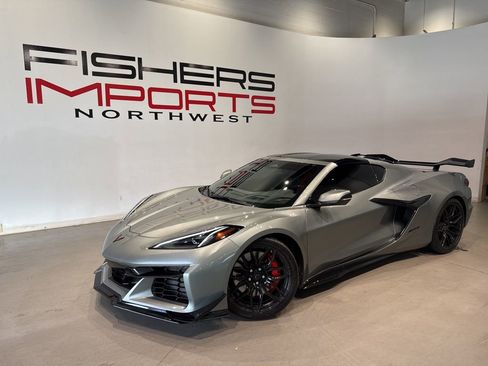 Used 2024 Chevrolet Corvette Z06 image 8