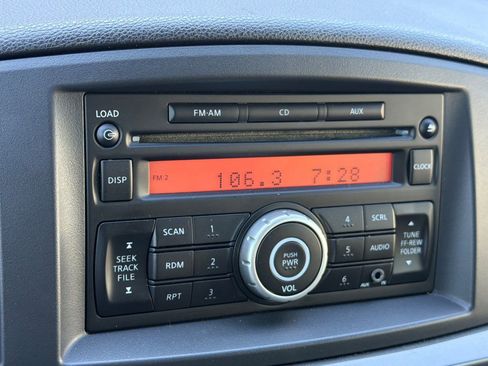 Used 2012 Nissan Quest S FWD image 19