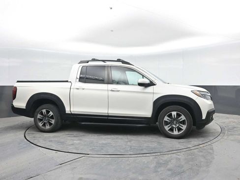 Used 2017 Honda Ridgeline RTL image 9