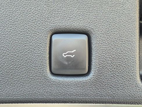 Used 2024 Ford Escape Active AWD/4WD image 32