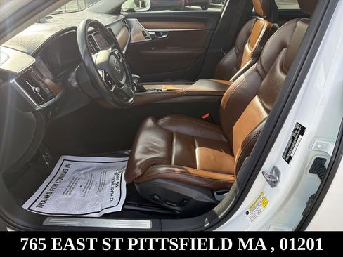 Used 2018 Volvo S90 T6 Inscription image 17