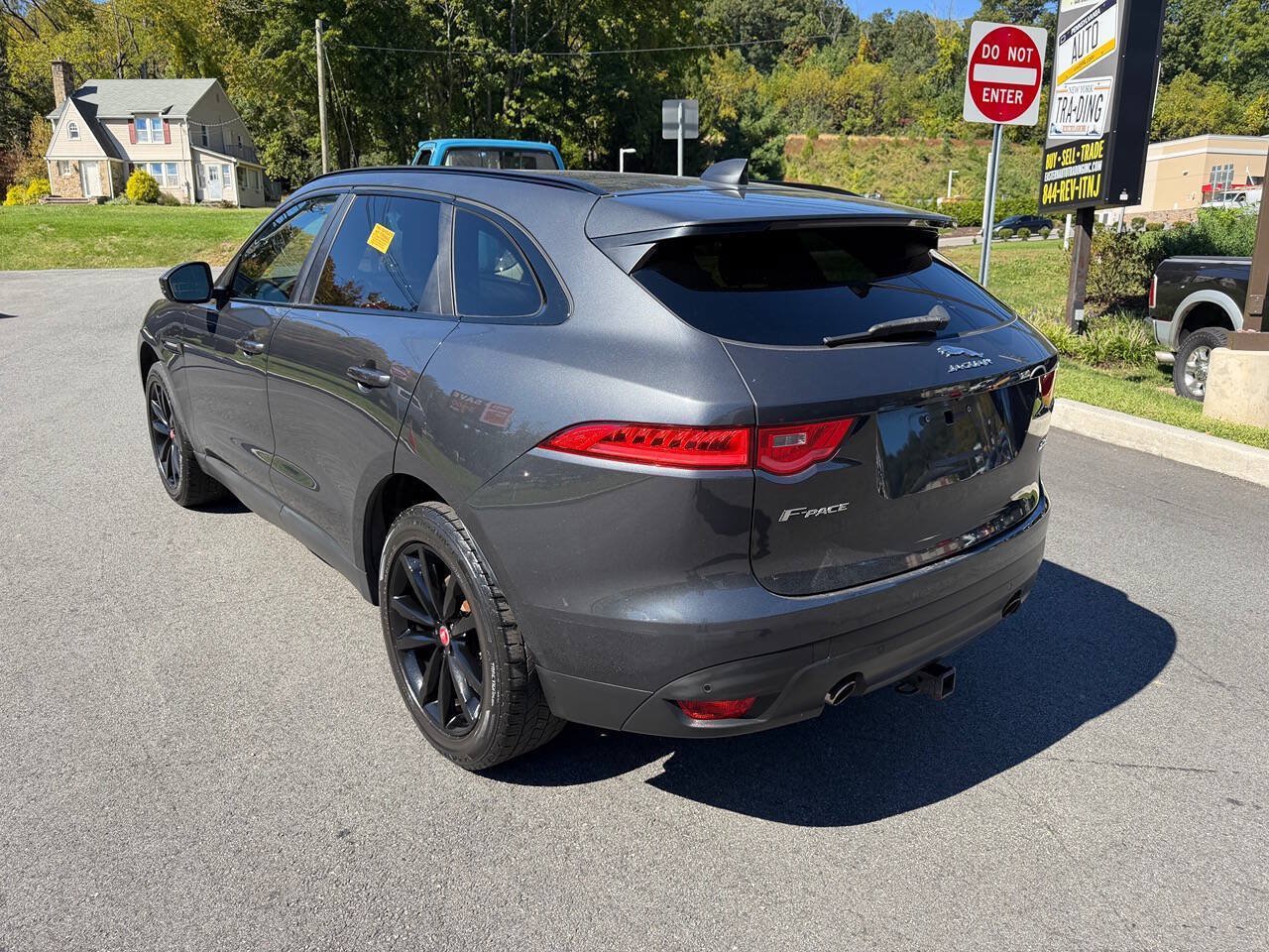 Used 2019 Jaguar F-PACE Prestige AWD/4WD image 3