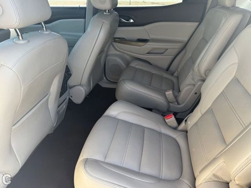 Used 2019 GMC Acadia Denali w/ Technology Package image 15