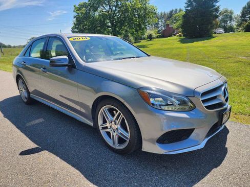 Used 2014 Mercedes-Benz E 350 4MATIC Sedan image 4