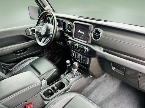 Used 2022 Jeep Wrangler Unlimited Sahara w/ LED Lighting Group image 21