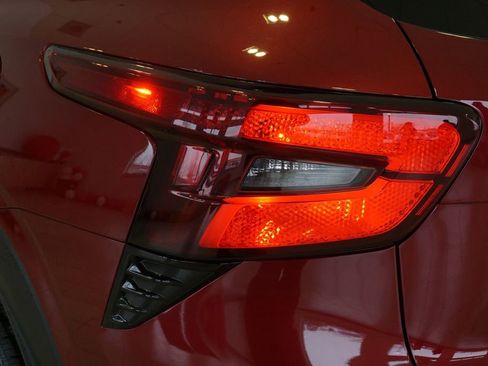 Used 2024 Chevrolet Trax ACTIV w/ Driver Confidence Package image 32