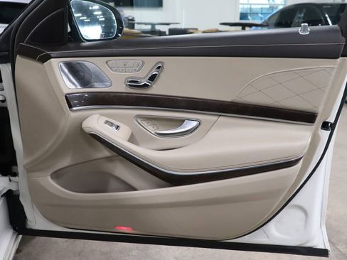Used 2019 Mercedes-Benz S 560 4MATIC Sedan image 22
