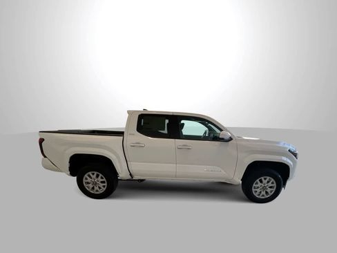 New 2026 Toyota Tacoma SR5 image 9