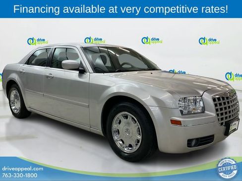 Used 2006 Chrysler 300 Touring image 3