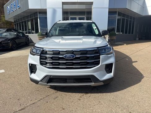 New 2026 Ford Explorer Active AWD/4WD image 2