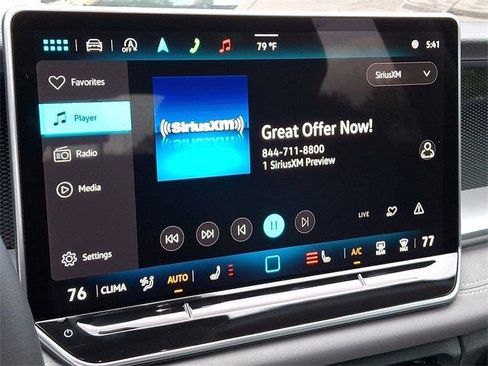 New 2025 Volkswagen Tiguan SE image 13