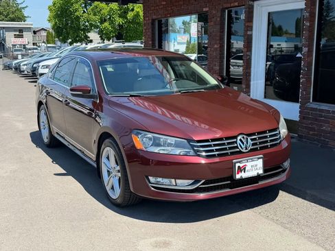 Used 2014 Volkswagen Passat TDI SEL Premium FWD image 1