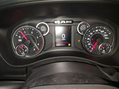 New 2026 RAM 2500 Tradesman AWD/4WD image 21