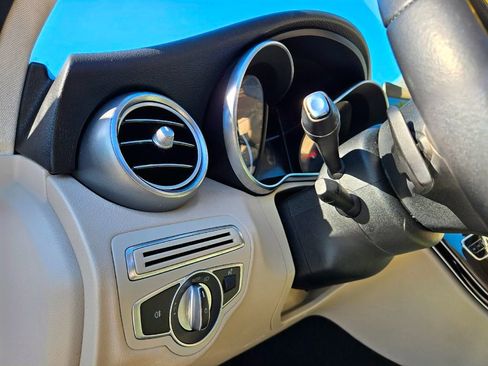 Used 2020 Mercedes-Benz C 300 Sedan image 25
