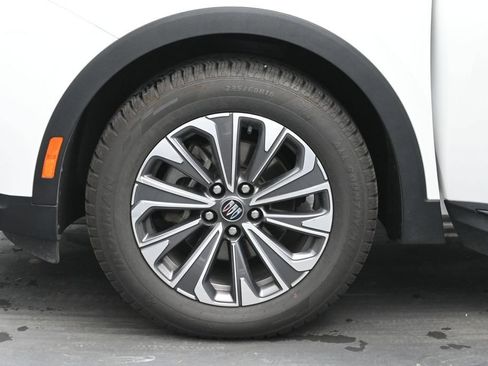 Used 2024 Buick Envision Preferred AWD/4WD image 29