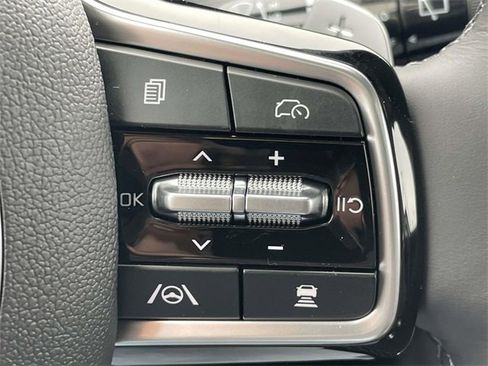 New 2026 Kia Carnival SX Prestige image 33