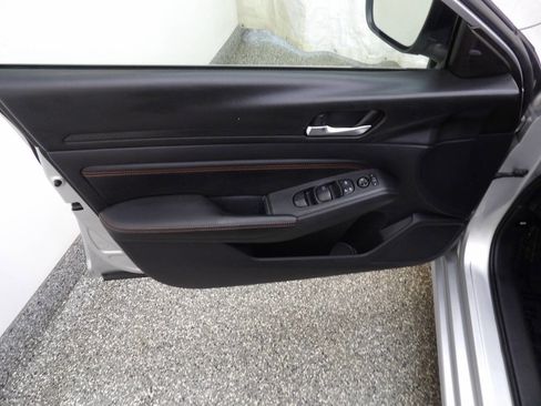 Used 2020 Nissan Altima 2.5 SR image 7