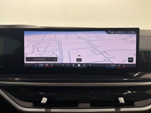 Certified 2024 BMW X6 xDrive40i w/ Parking Assistance Package AWD/4WD image 33