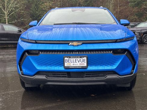 New 2026 Chevrolet Equinox EV LT image 8