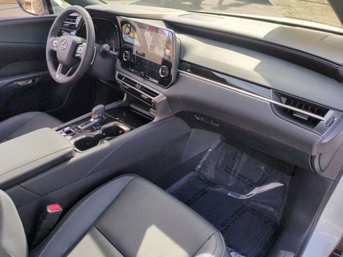 Used 2025 Lexus RX 350 FWD w/ Technology Package image 30