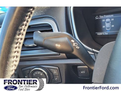 Used 2017 Ford Fusion SE w/ Equipment Group 201A image 21