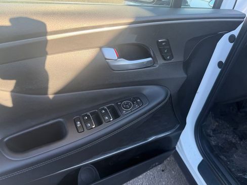 Used 2023 Hyundai Santa Fe Limited w/ Cargo Package image 11