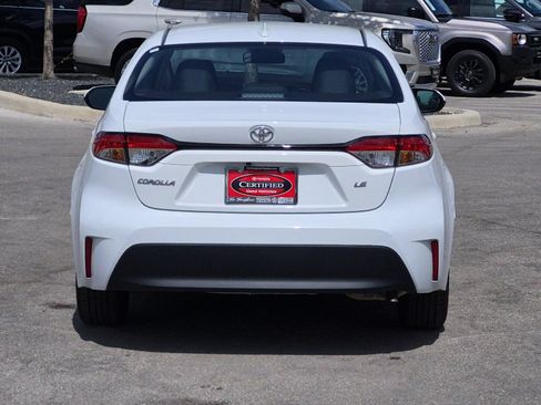Certified 2025 Toyota Corolla LE FWD image 4