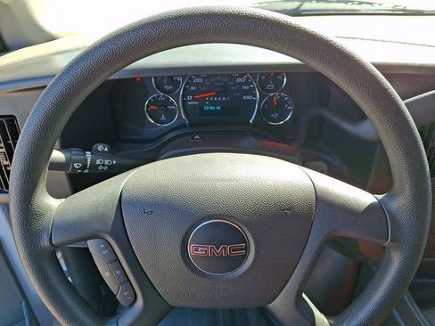 Used 2025 GMC Savana 2500 w/ Driver Convenience Package RWD image 4