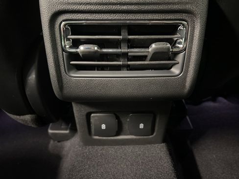 New 2026 Lincoln Corsair Reserve image 28