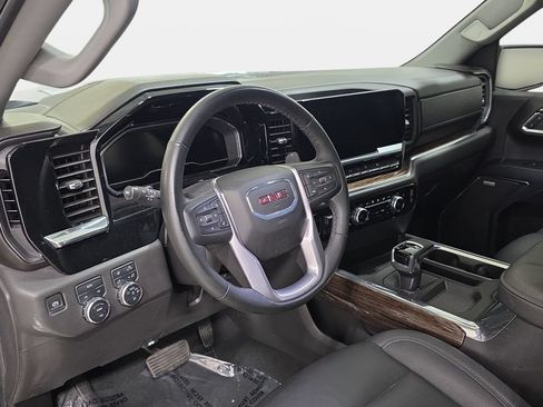 Used 2024 GMC Sierra 1500 Elevation w/ Elevation Premium Package AWD/4WD image 16