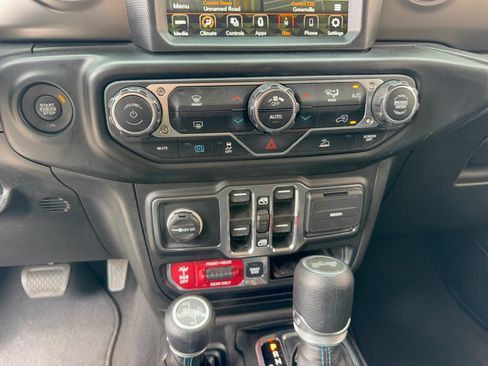 Used 2023 Jeep Wrangler Unlimited Rubicon 4xe AWD/4WD image 22