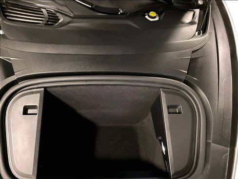 Certified 2022 Porsche Taycan 4 Cross Turismo image 15