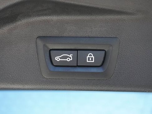 Used 2023 BMW X5 xDrive40i w/ Premium Package image 25