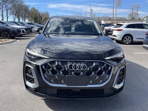 New 2025 Audi Q5 Prestige image 2