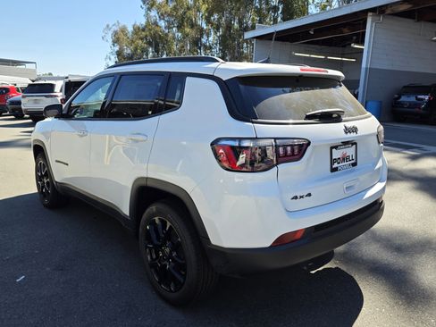 New 2026 Jeep Compass Latitude image 3