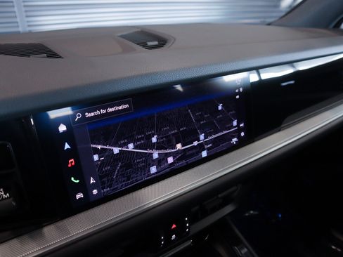 Certified 2026 Porsche Cayenne AWD/4WD image 21