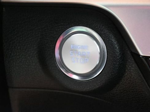 Used 2025 Kia Telluride S FWD image 7