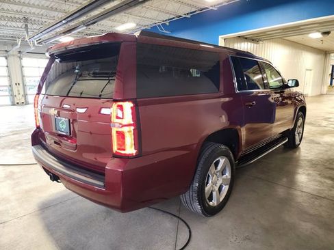 Used 2019 Chevrolet Suburban LS image 4