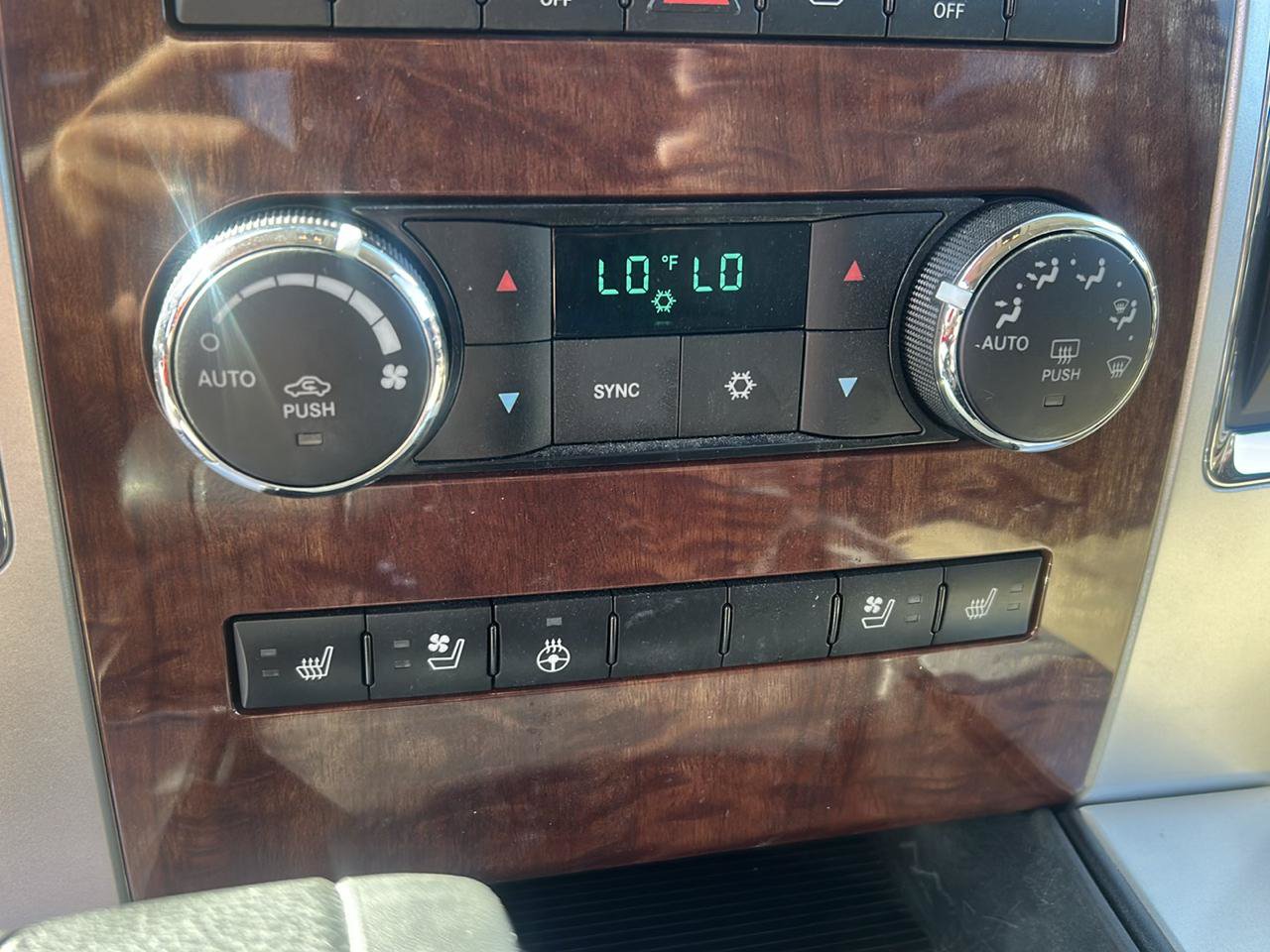 Used 2011 RAM 1500 Laramie AWD/4WD image 19