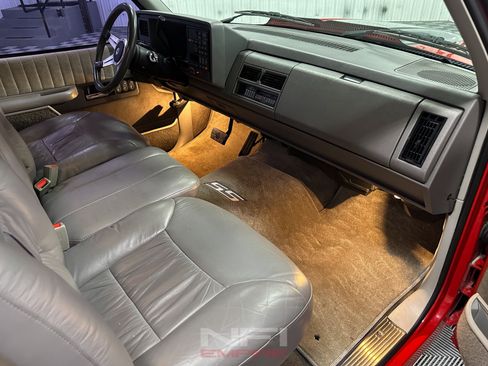 Used 1993 Chevrolet Silverado 1500 454 SS RWD image 38