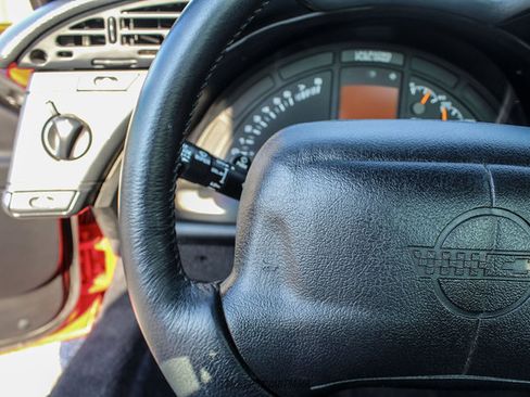 Used 1995 Chevrolet Corvette ZR1 RWD image 34