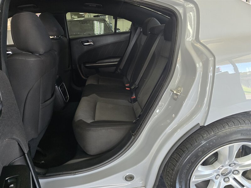 Used 2022 Dodge Charger SXT RWD image 13