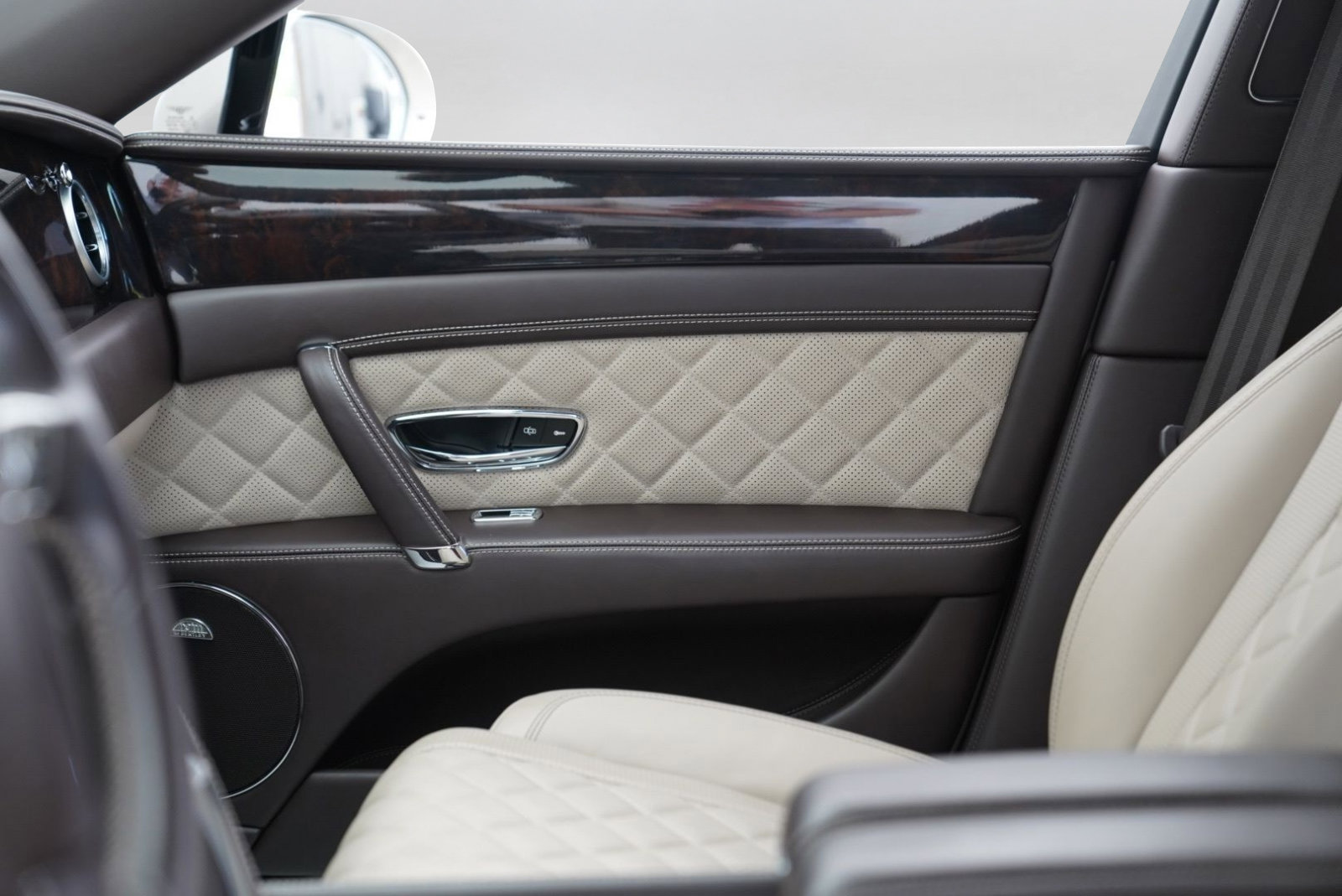 Used 2017 Bentley Flying Spur W12 AWD/4WD image 28