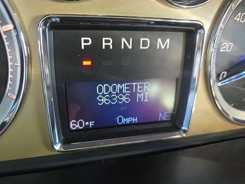 Used 2013 Cadillac Escalade Platinum AWD/4WD image 6