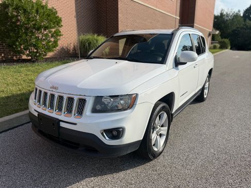 Used 2015 Jeep Compass High Altitude AWD/4WD image 3