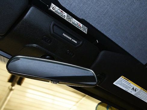 Used 2023 Jeep Wrangler Sport S image 22