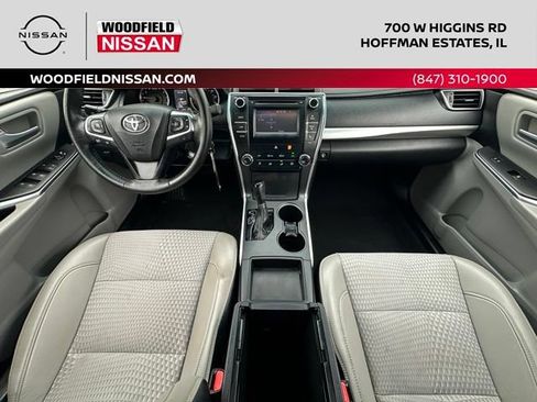 Used 2015 Toyota Camry SE w/ Moonroof Package FWD image 33