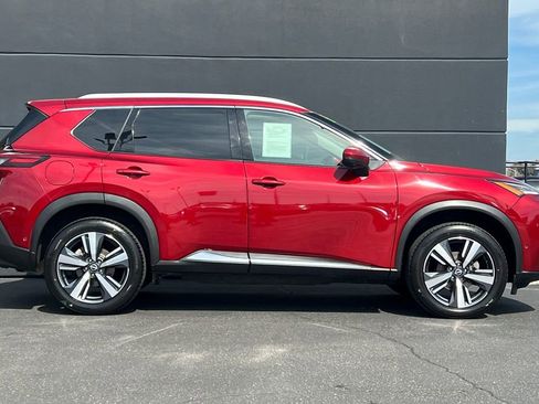 Used 2023 Nissan Rogue SL w/ SL Premium Package image 4