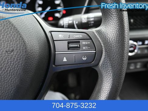 Used 2023 Honda CR-V EX image 23