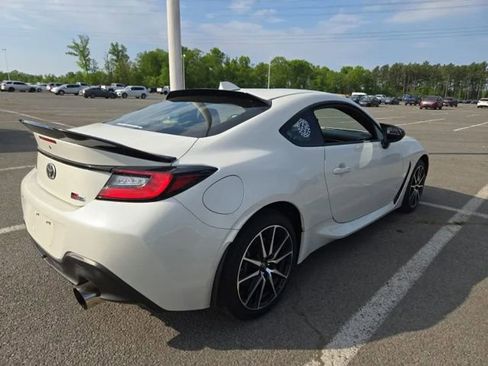 Used 2024 Toyota GR86 RWD image 2